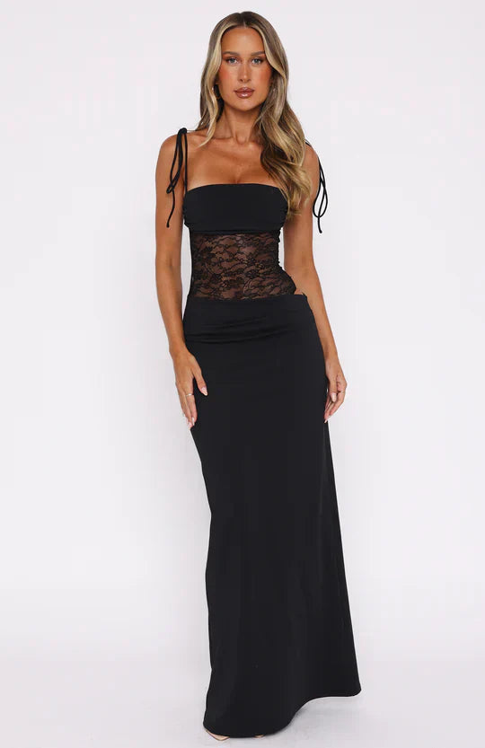 Trendy maxi dress with elegant cut and comfortable fit for any occasion