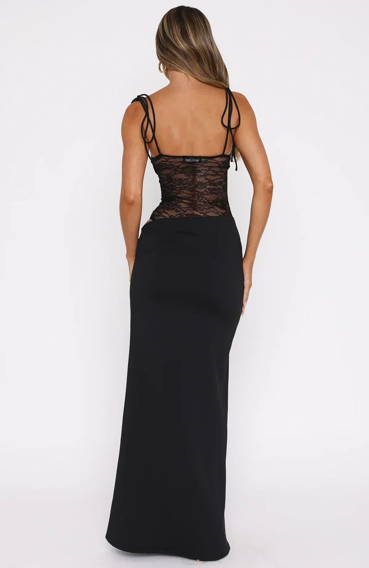 Trendy maxi dress with elegant cut and comfortable fit for any occasion