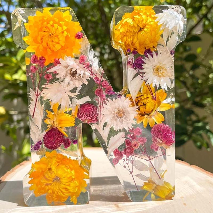 Harp candle lamp with dried flowers and personal letter | Decorative LED night light