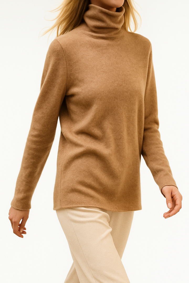 Victoria Mot'e Cashmere Turtleneck