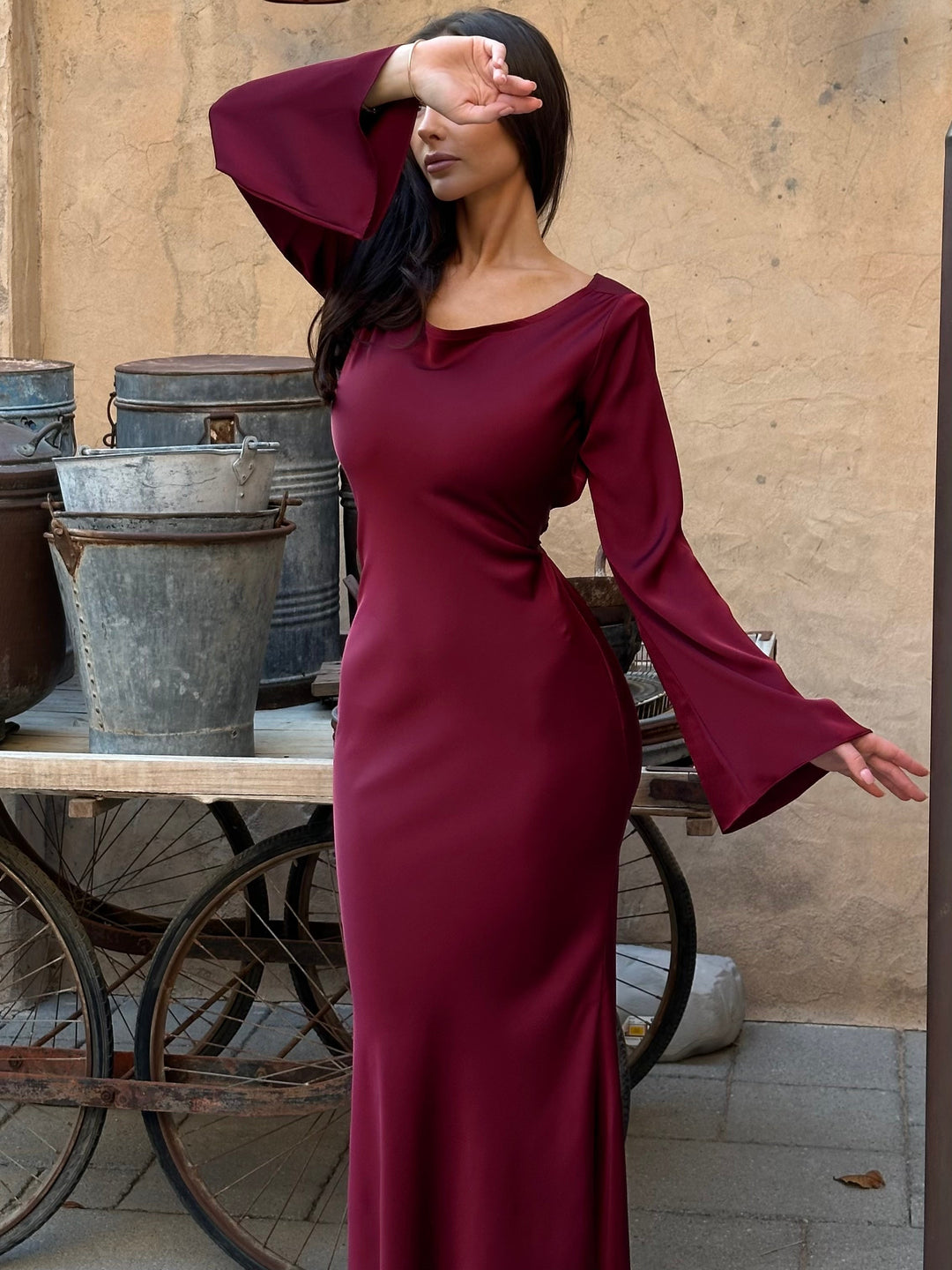 Long-sleeve maxi dress – Effortless elegance for every occasion