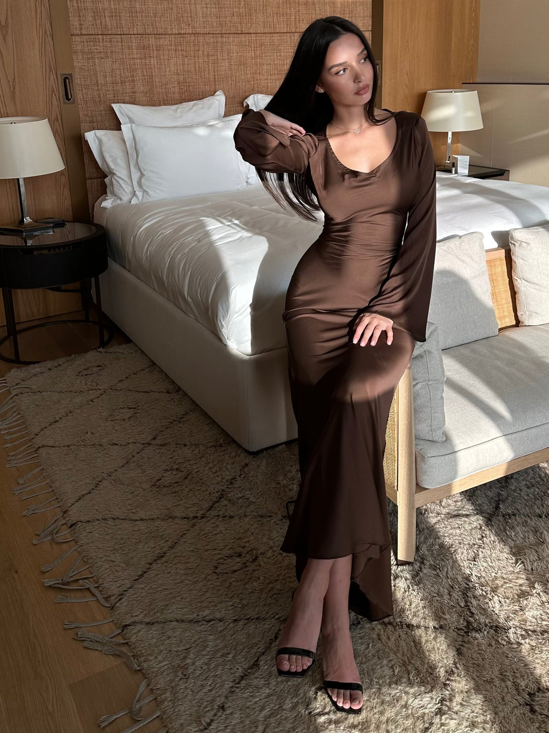 Long-sleeve maxi dress – Effortless elegance for every occasion