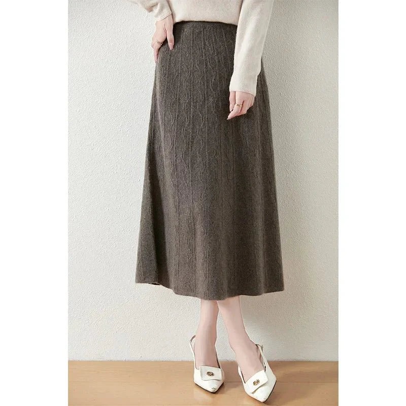 Merino Wool A-Line Midi Skirt – Soft, Warm & Elegant Knit Design