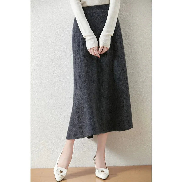 Merino Wool A-Line Midi Skirt – Soft, Warm & Elegant Knit Design