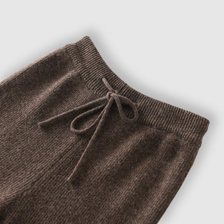 Luxury Wide-Leg Cashmere Knit Pants – Soft, Elegant & Effortlessly Chic