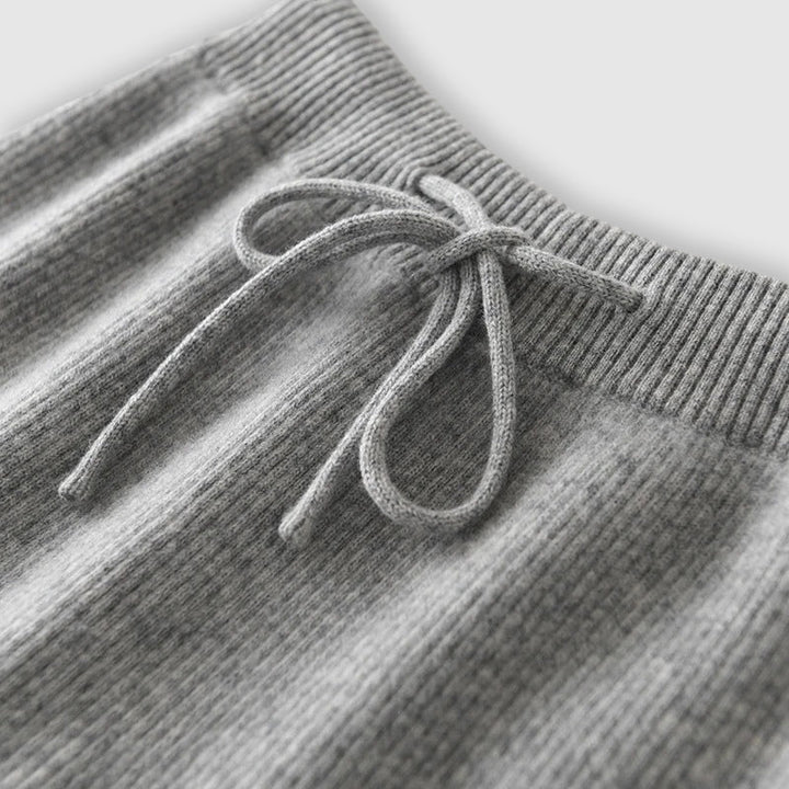 Luxury Wide-Leg Cashmere Knit Pants – Soft, Elegant & Effortlessly Chic