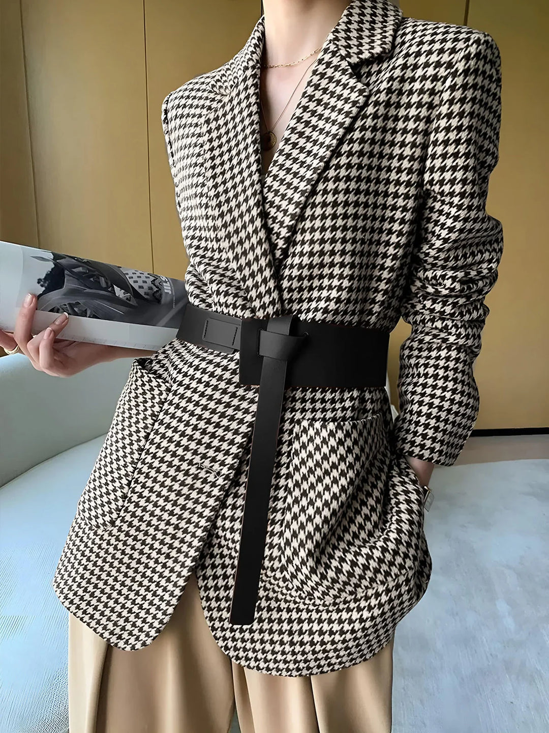 Women's houndstooth blazer with belt and vent