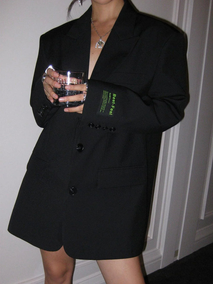 Queenie - Oversized women's blazer with buttons