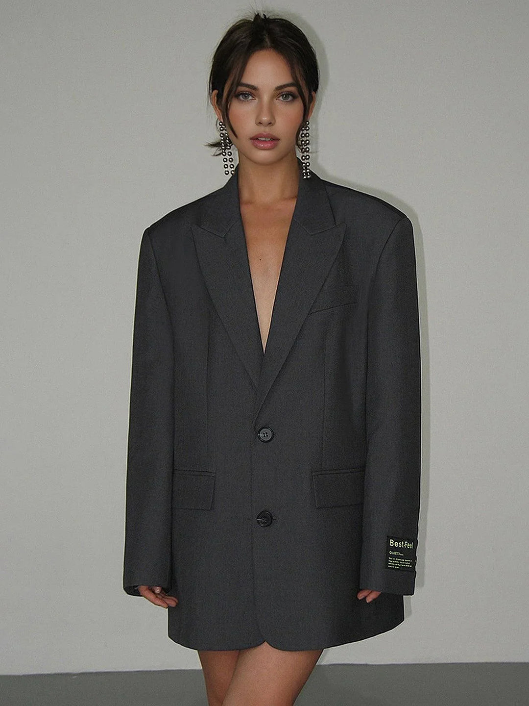 Queenie - Oversized women's blazer with buttons