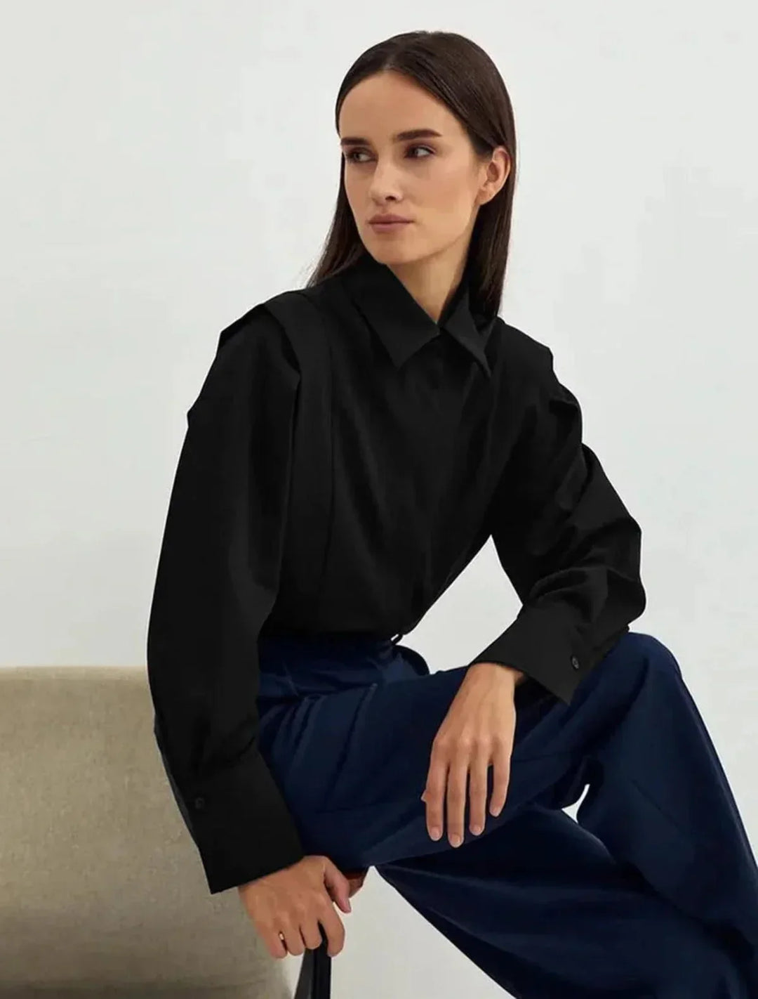 Jane - Women's boxy shirt with multiple buttons, available in various colours
