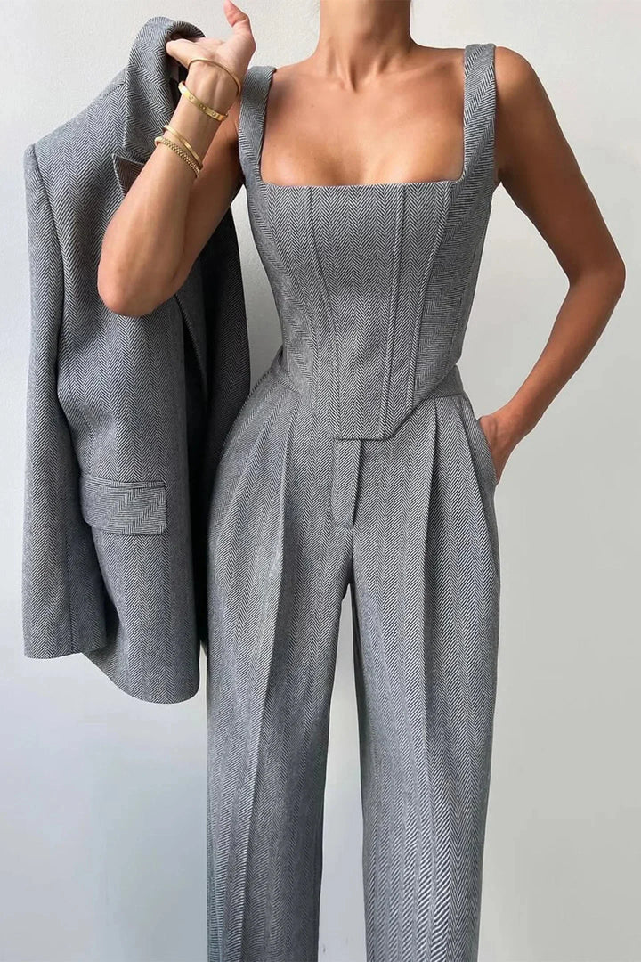 Helena - Women's three-piece fitted outfit with fitted top