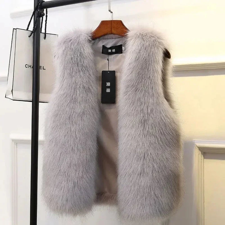 Heidi - Women's Sleeveless Faux Fur Vest