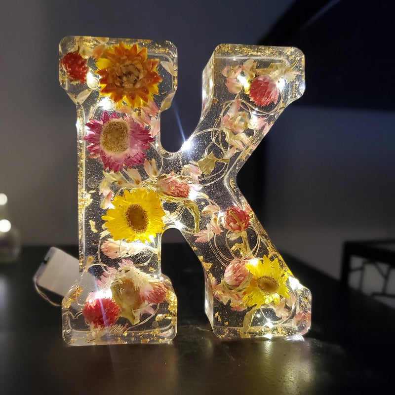 Harp candle lamp with dried flowers and personal letter | Decorative LED night light