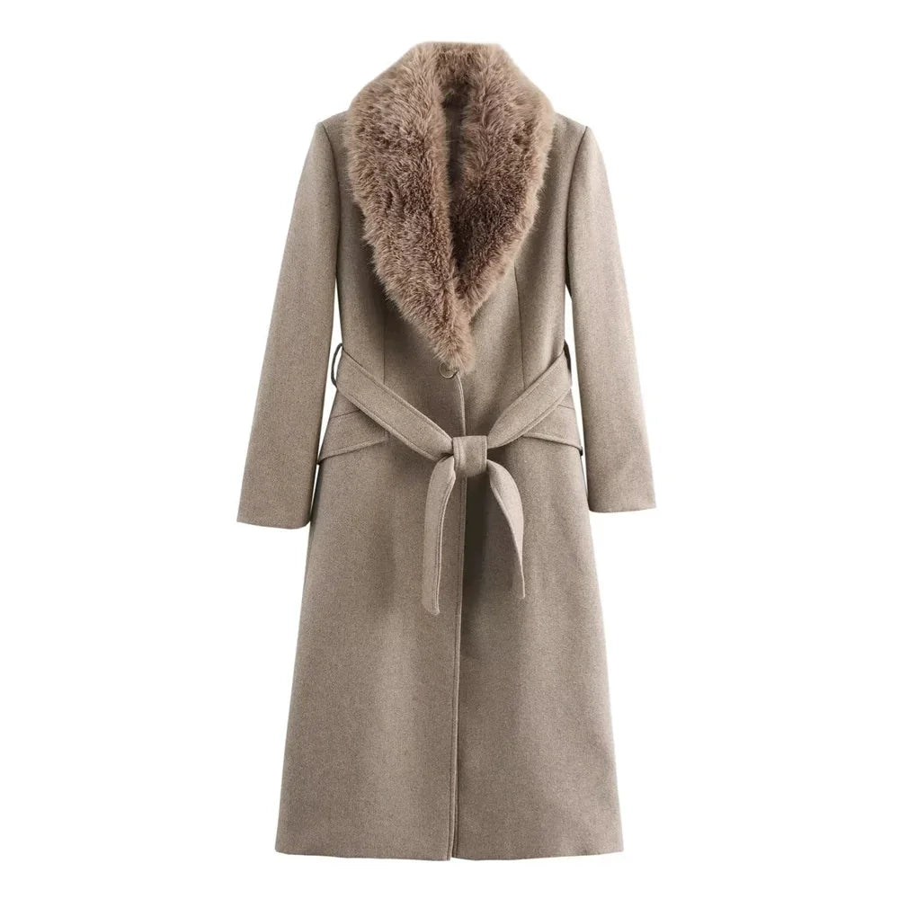 Yara - Women's coat with faux fur collar and belt