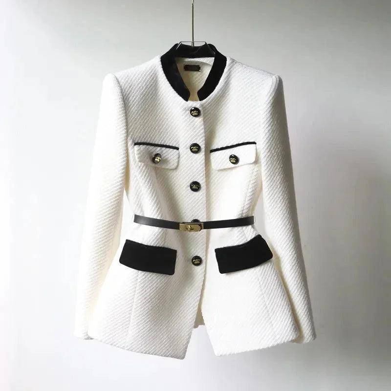 Lilian - Chic women's coat with belt and decorative buttons