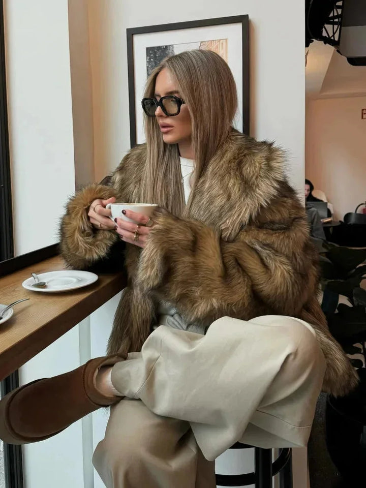 Gloria - Women's brown faux fur coat with long sleeves