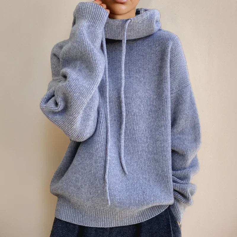 Regina - Women's turtleneck sweater with soft knit and hood