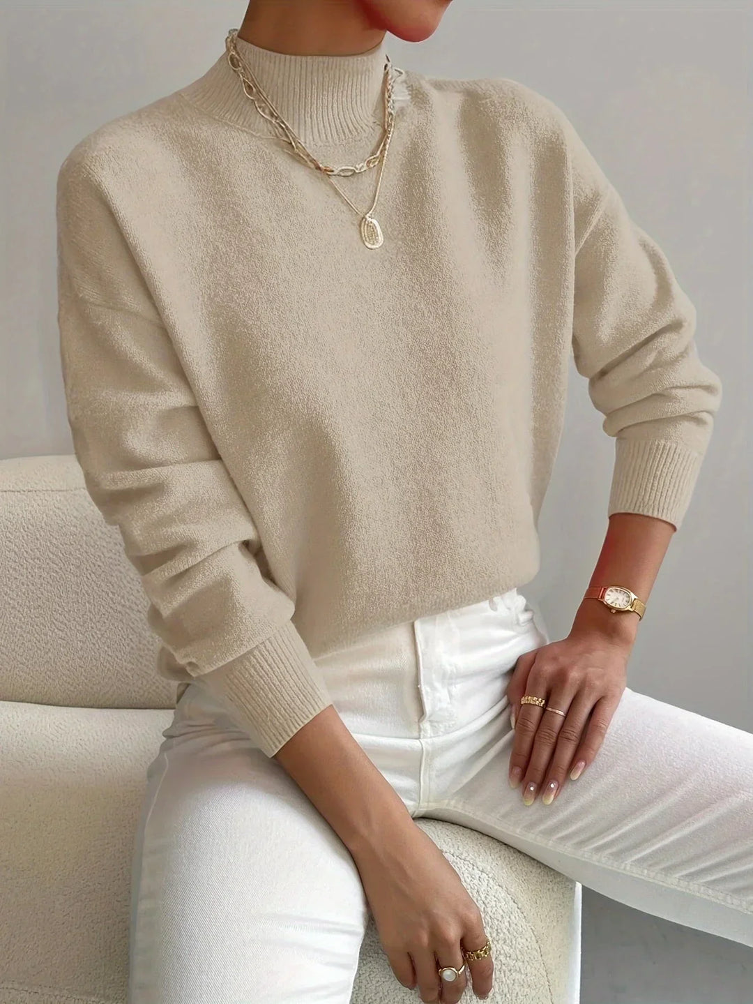 Hannah - Women's high-neck sweater in stretch fabric with long sleeves