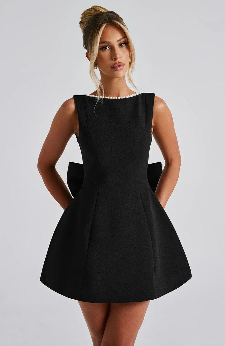 Georgia - Women's short dress with decorative bow at the back