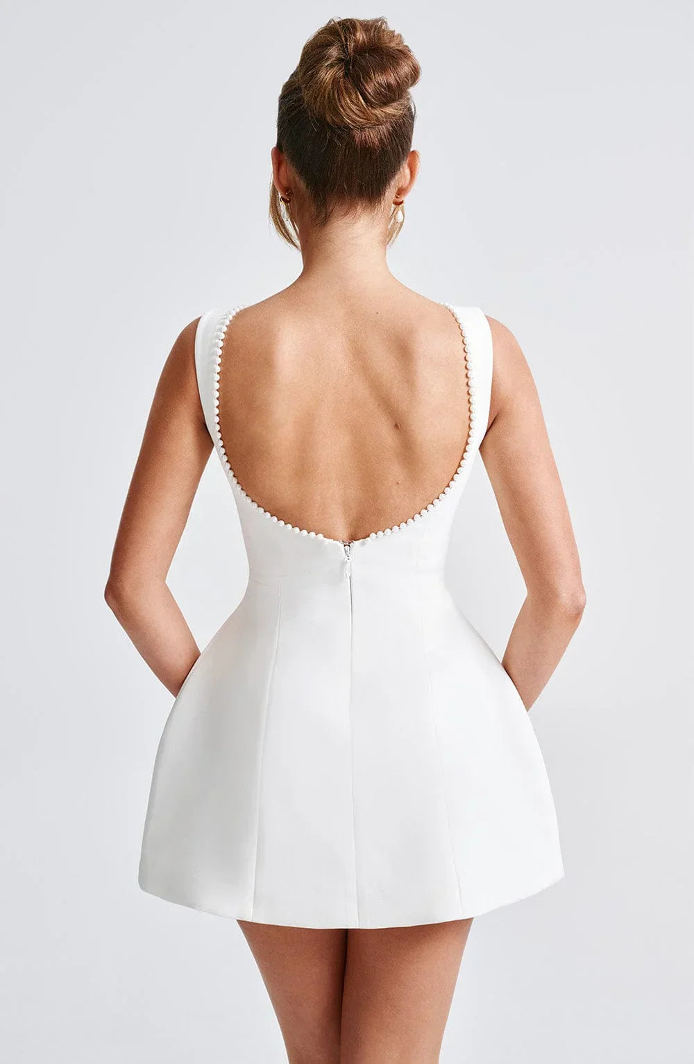 Georgia - Women's short dress with decorative bow at the back