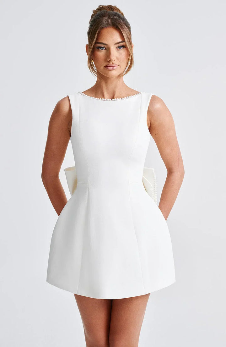 Georgia - Women's short dress with decorative bow at the back