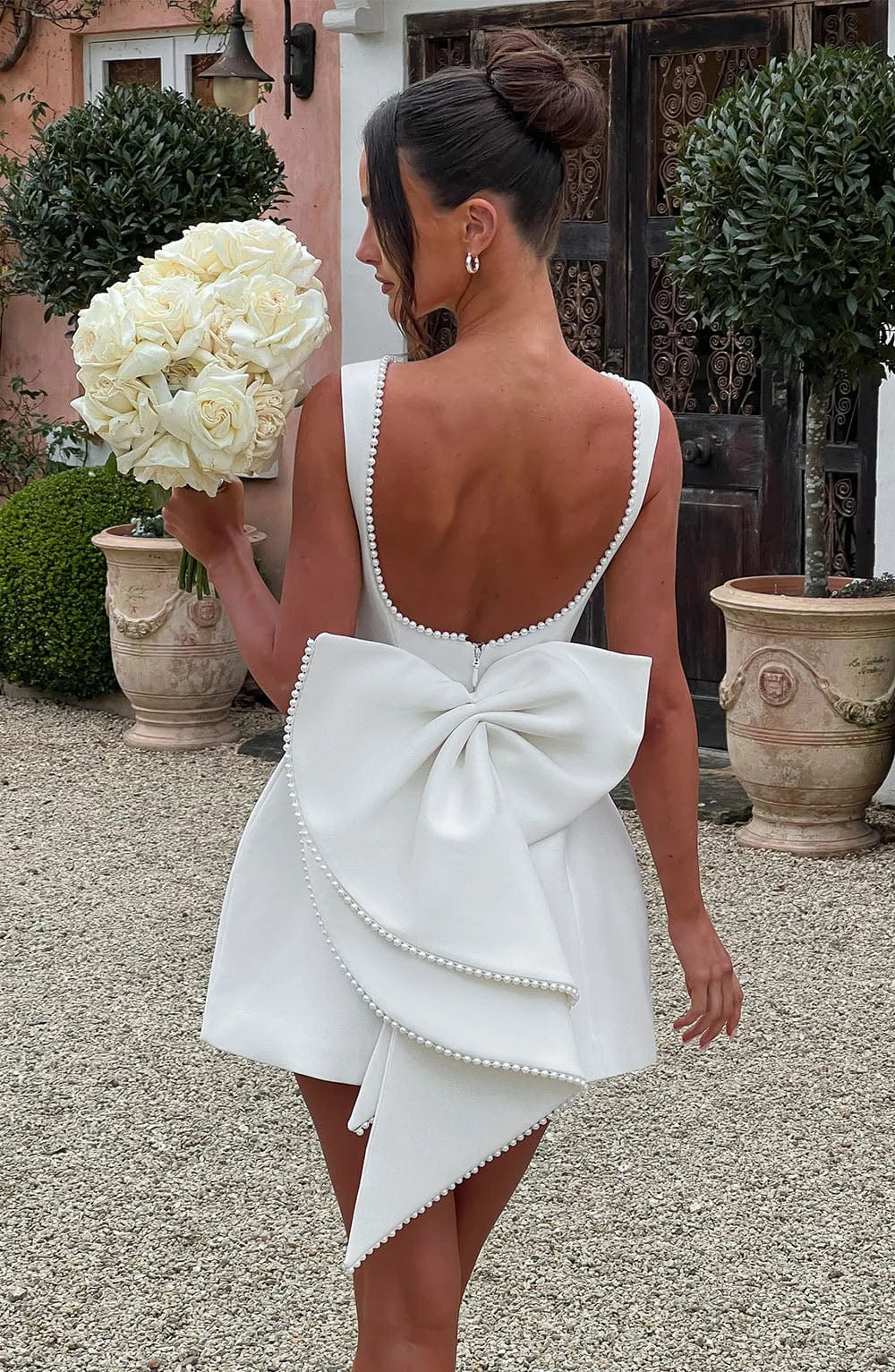 Georgia - Women's short dress with decorative bow at the back