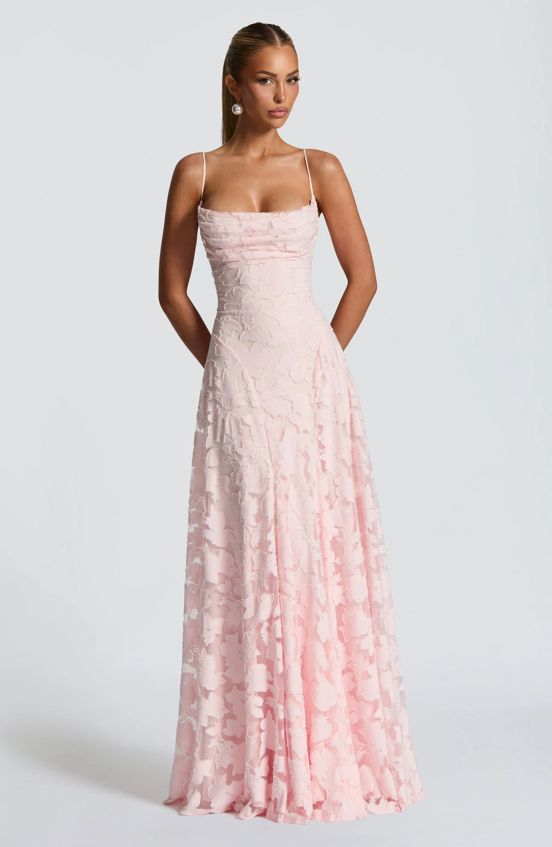 Sophia - Women's long dress with thin straps and floral patterns