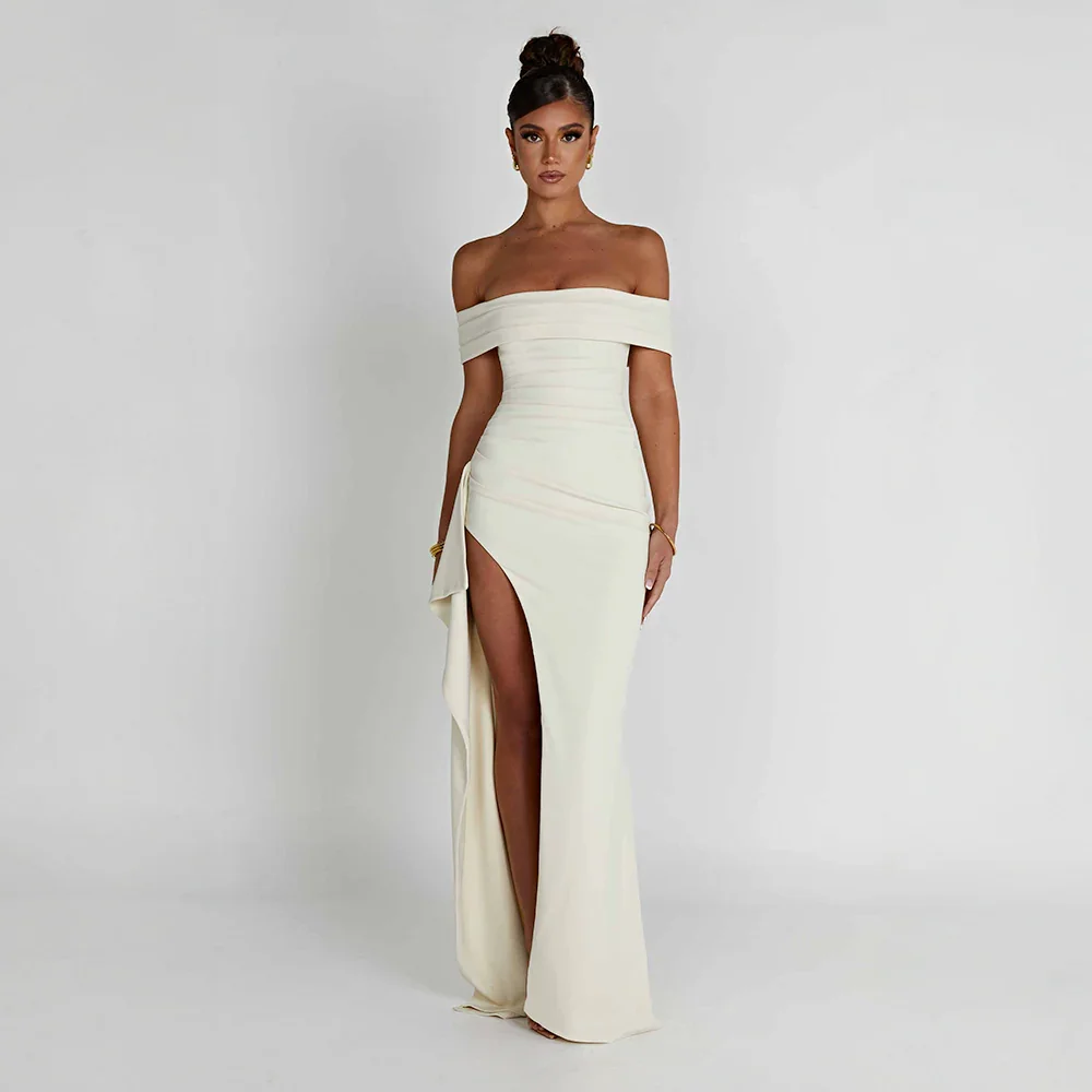Jade - Women's long dress with bare shoulders and slit