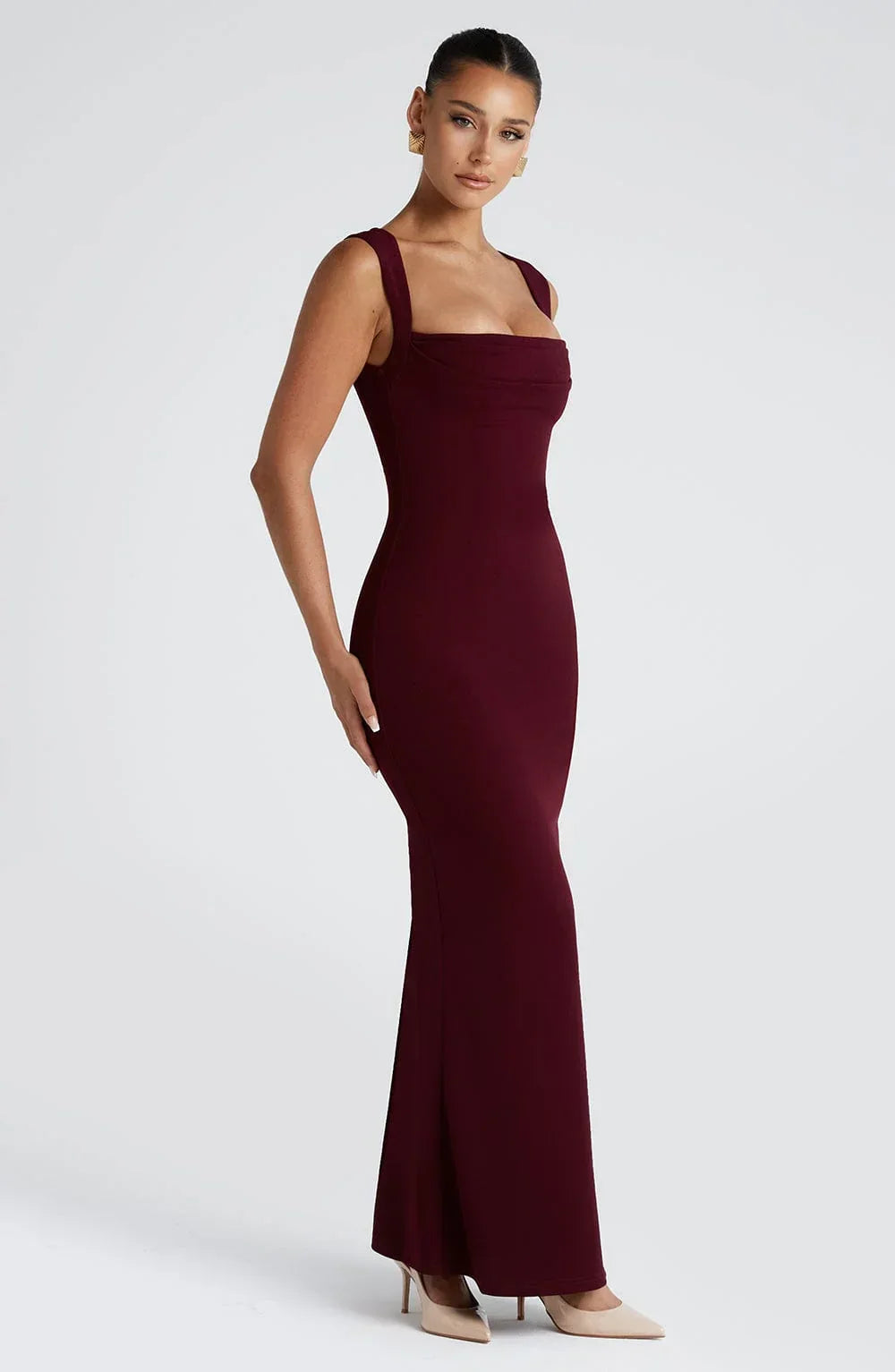 Livia - Elegant sleeveless burgundy maxi dress for women