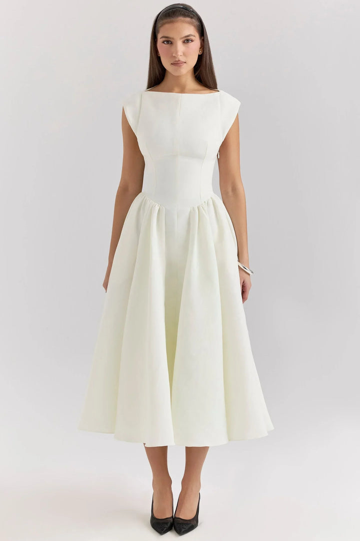 Selena - Loose-fitting midi dress with short sleeves and a round neck for evening wear