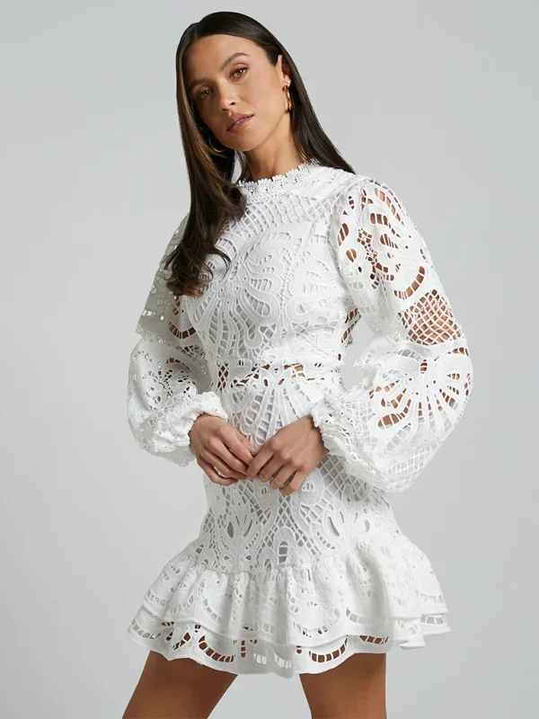 Maeve - Elegant short lace dress for women with long sleeves for evening