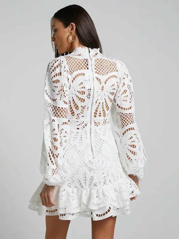 Maeve - Elegant short lace dress for women with long sleeves for evening