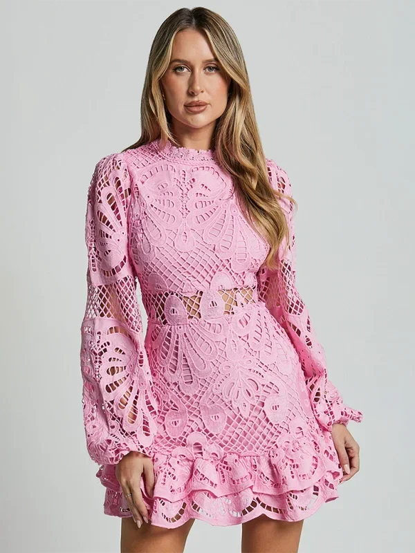 Maeve - Elegant short lace dress for women with long sleeves for evening