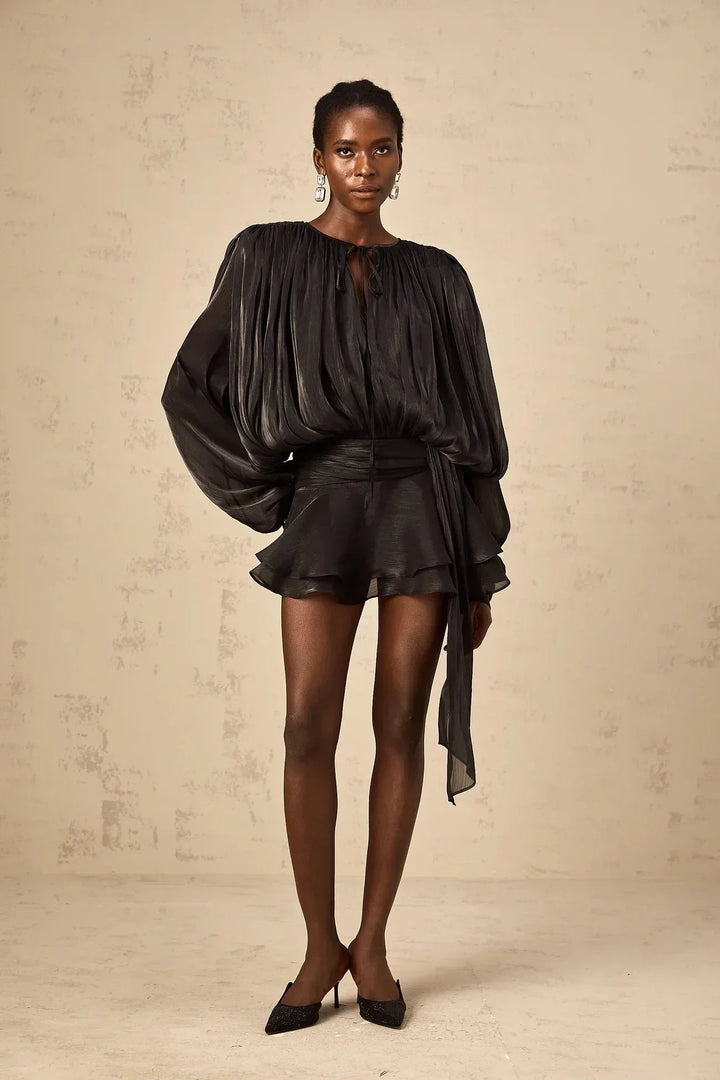 Deborah - Short flowing dress with long sleeves and a tied belt