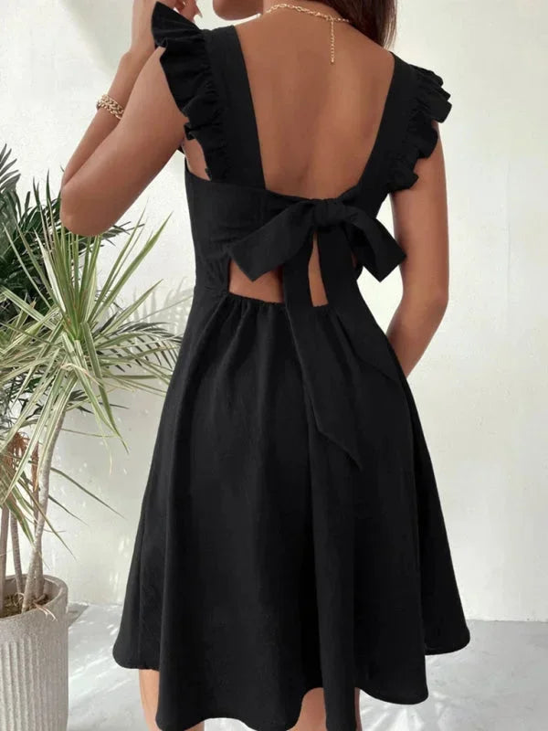 Hailey - Women's short flared dress with summery flutter sleeves