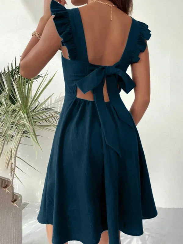Hailey - Women's short flared dress with summery flutter sleeves
