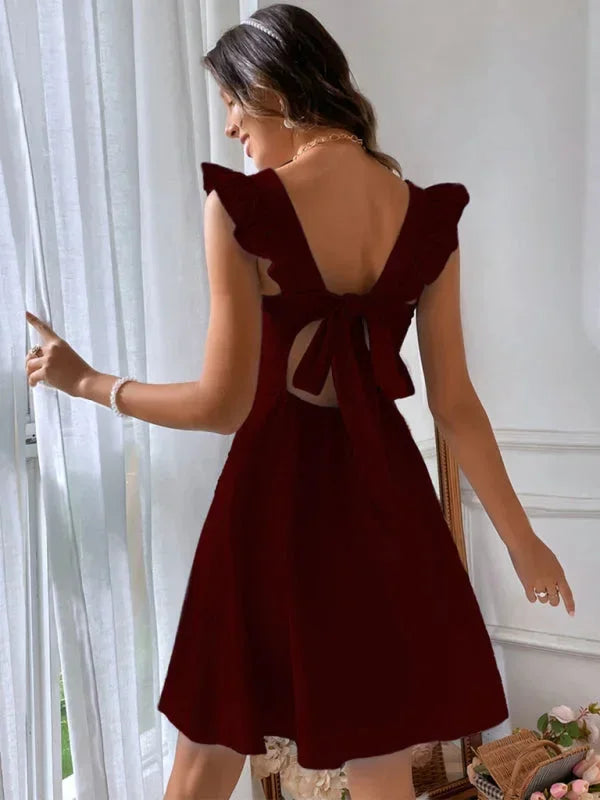 Hailey - Women's short flared dress with summery flutter sleeves