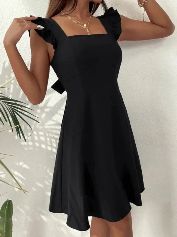 Hailey - Women's short flared dress with summery flutter sleeves
