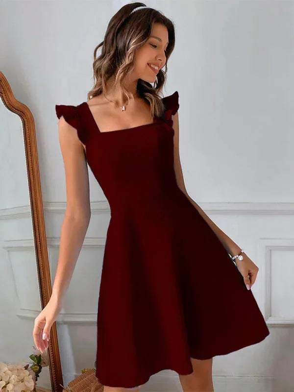 Hailey - Women's short flared dress with summery flutter sleeves