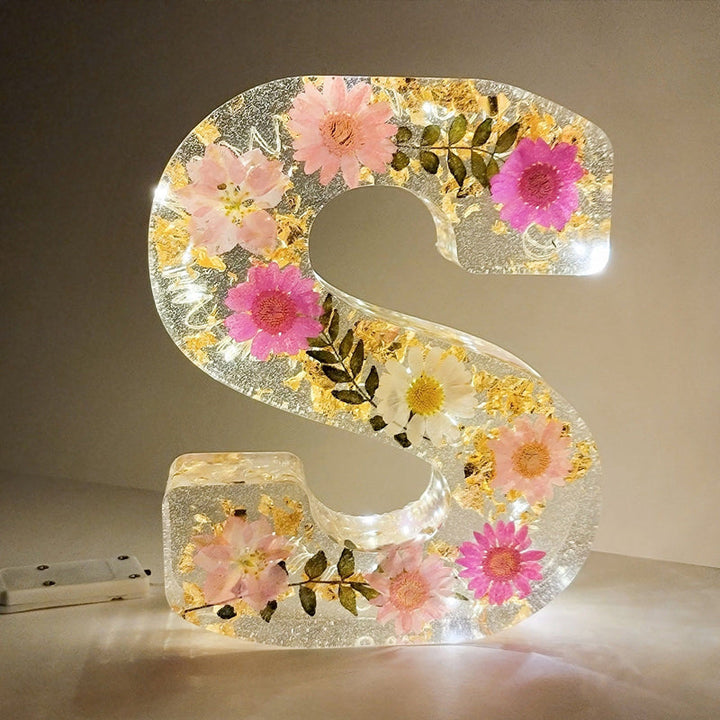 Harp candle lamp with dried flowers and personal letter | Decorative LED night light
