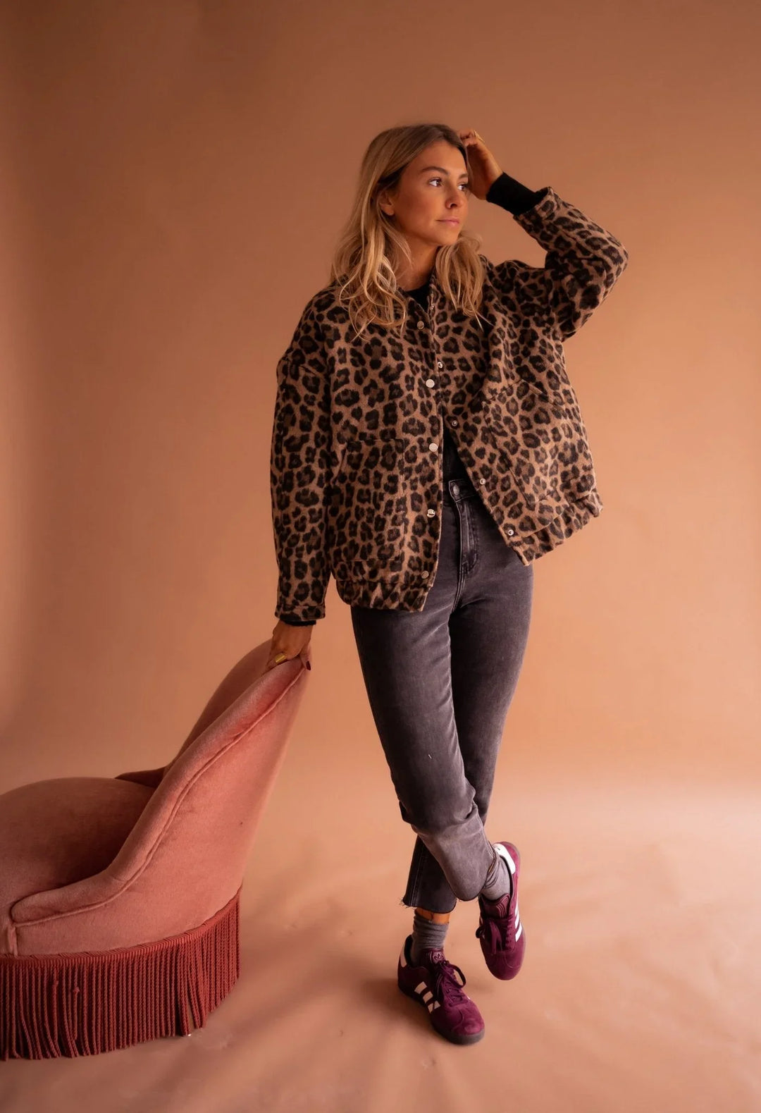 Edith - Women's leopard print jacket with snap buttons