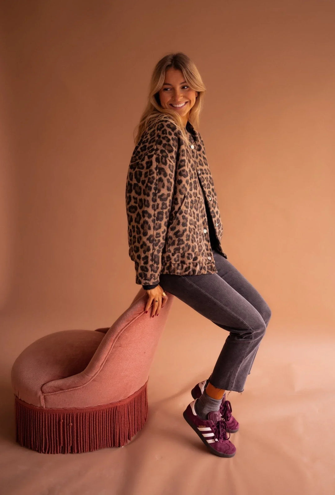 Edith - Women's leopard print jacket with snap buttons