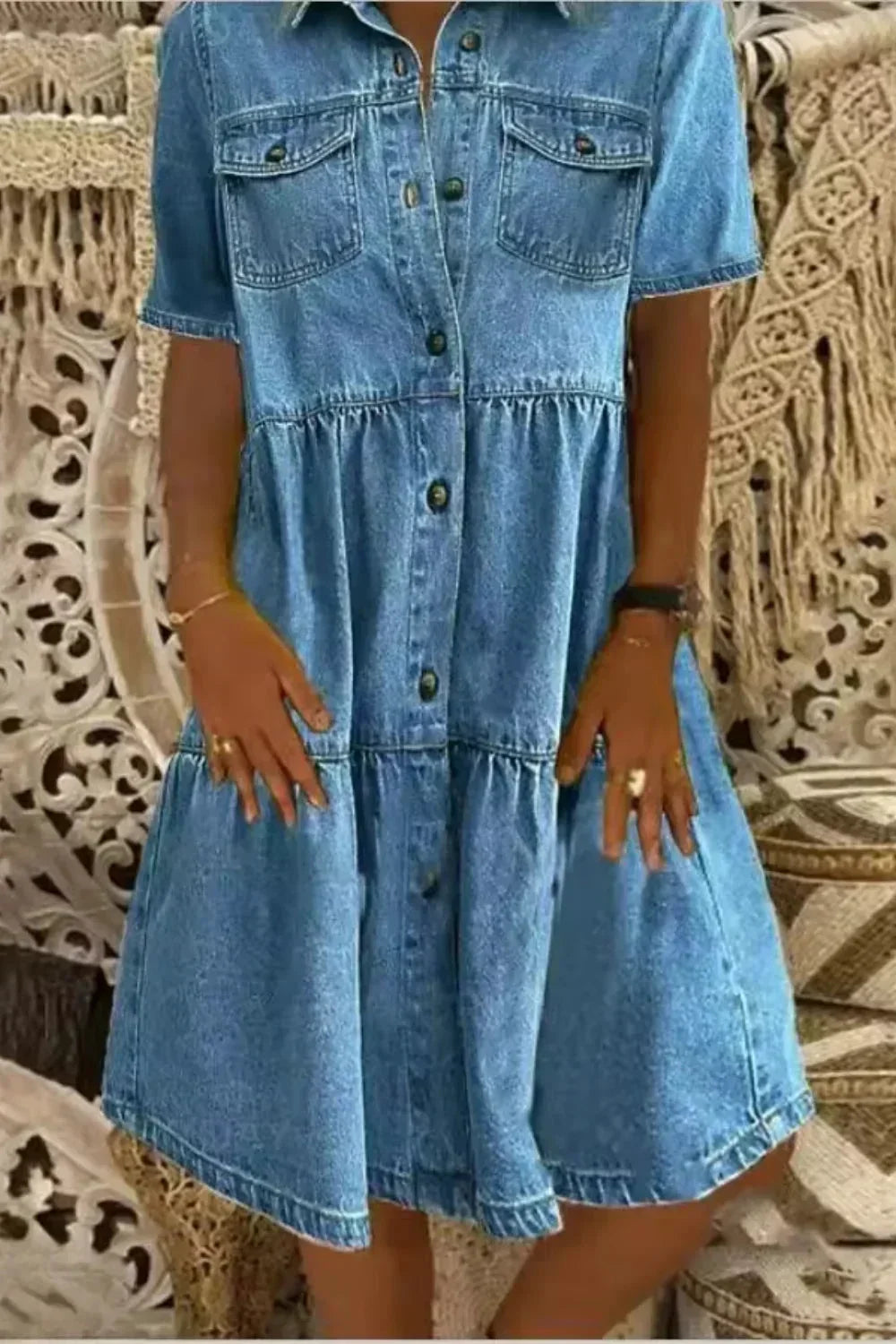 Women's short sleeve button-up denim dress with pockets